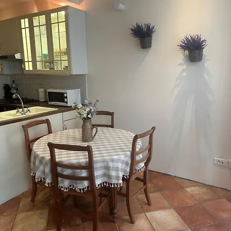 Maison De Charme A Semesterbostad