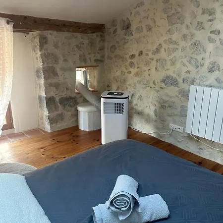 Hébergement de vacances Maison De Charme à *